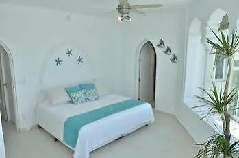 *** Apartahotel Amigo Rental Solymar Cancún México