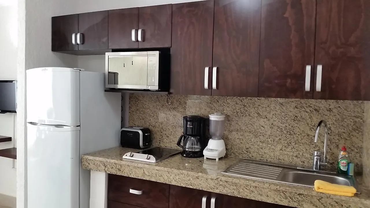 Amigo Rental Solymar Cancún 3*,