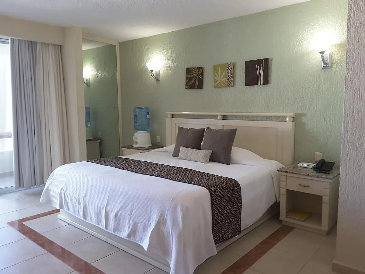*** Aparthotel Amigo Rental Cancun Mexico